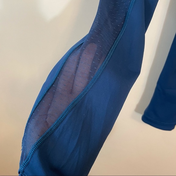 Lululemon Sole Training Crop Mesh Leggings Blue - Picture 6 of 9